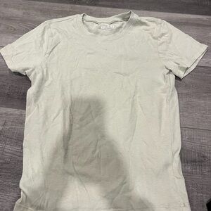 Hollister Women's Light Gray Short Sleeve Tee